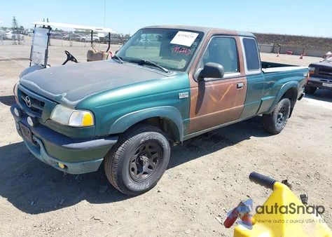 2001 Mazda B3000 Ds/Se z USA, uszkodzony, nr VIN 4F4YR16U91TM16550